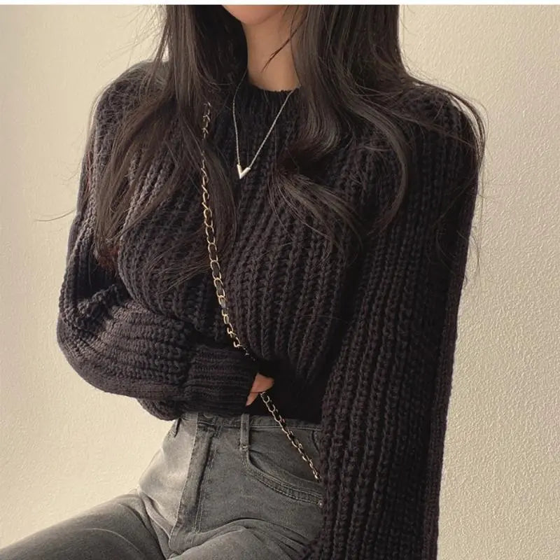 Korean-Style Loose Fit Sweater – Fashionable Casual Pullover for All Occasions