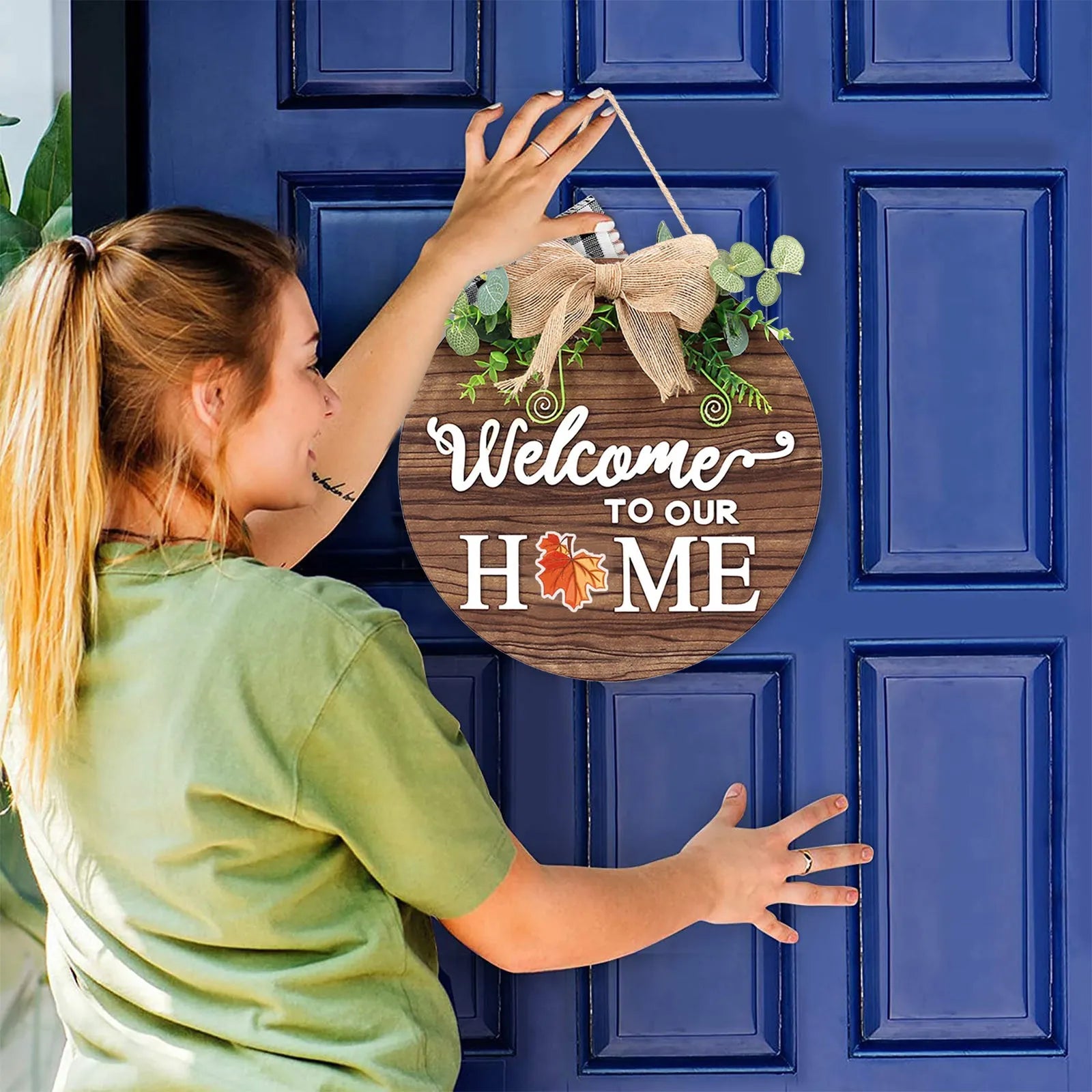 Interchangeable Wooden Door Hanger with Seasonal Magnetic Ornaments Welcome Home Décor