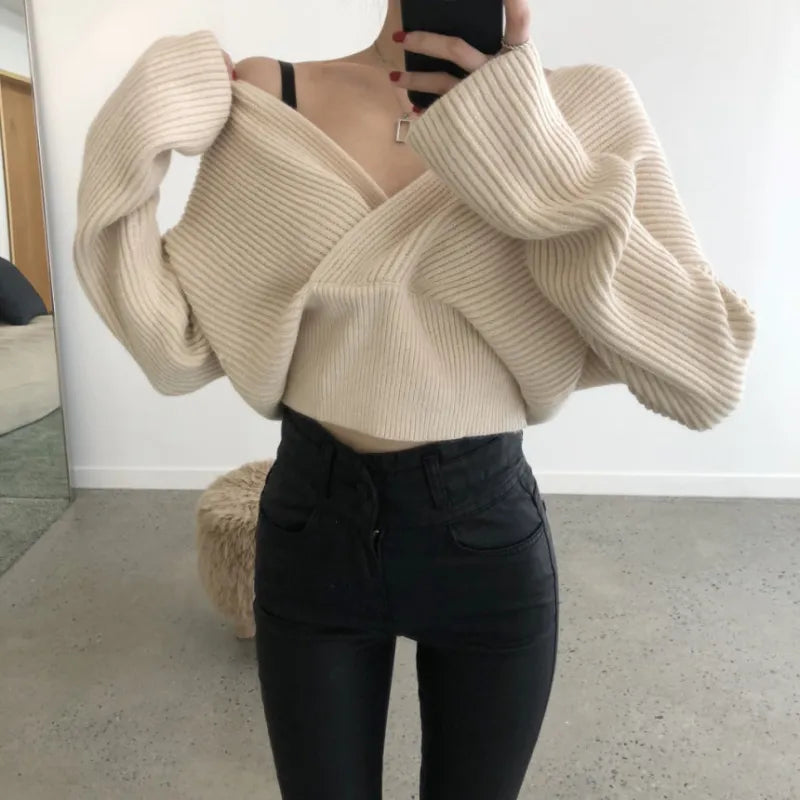 Women’s Cross V-Neck Pullover Sweater – Warm and Stylish Knitted Long Sleeve Top