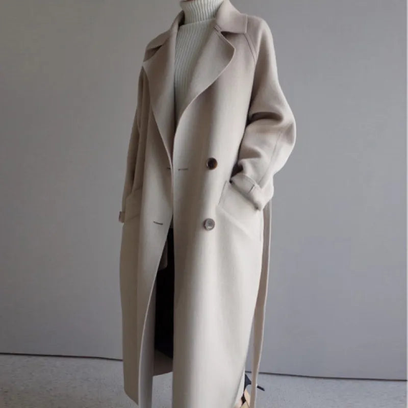 Women’s Lapel Cashmere Coat: Effortlessly Elegant for Cold Weather