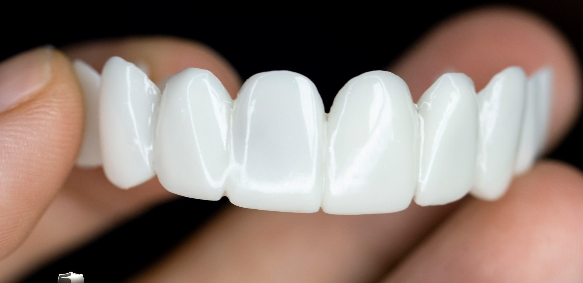 Adjustable Invisible Whitening Braces – 100% Holeless Design for a Natural, Perfect Smile