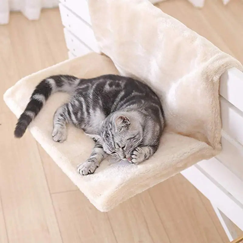 Plush Cat Bed Hammock – Cozy Elevated Cat Lounge for Ultimate Comfort