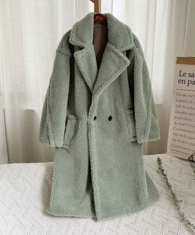 Lapel Lamb Fleece Coat with Pockets – Cozy Elegance for Winter