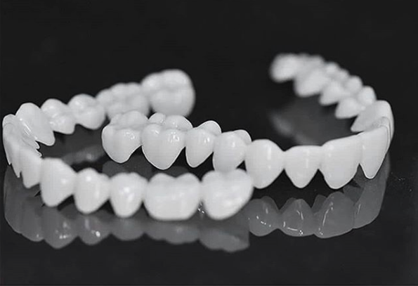 Adjustable Invisible Whitening Braces – 100% Holeless Design for a Natural, Perfect Smile