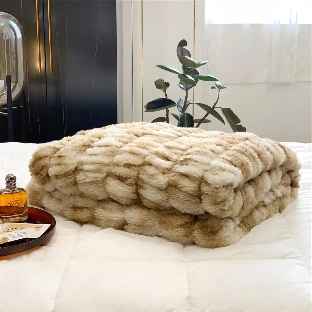 High-Grade Faux Fur Fleece Blanket – Ultra-Soft, Skin-Friendly, All-Season Comfort